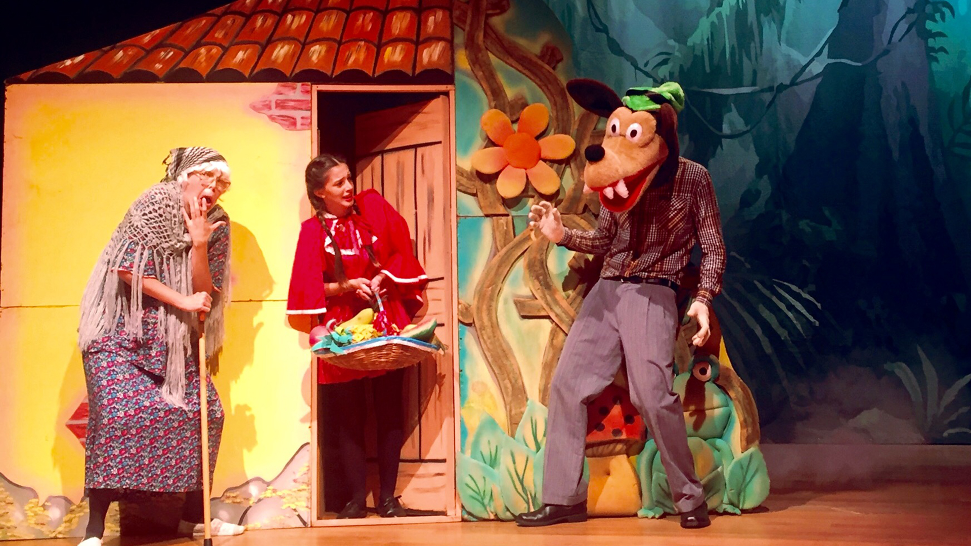 Pinóquio e Chapeuzinho Vermelho: uma dupla em cartaz nos teatros de SP